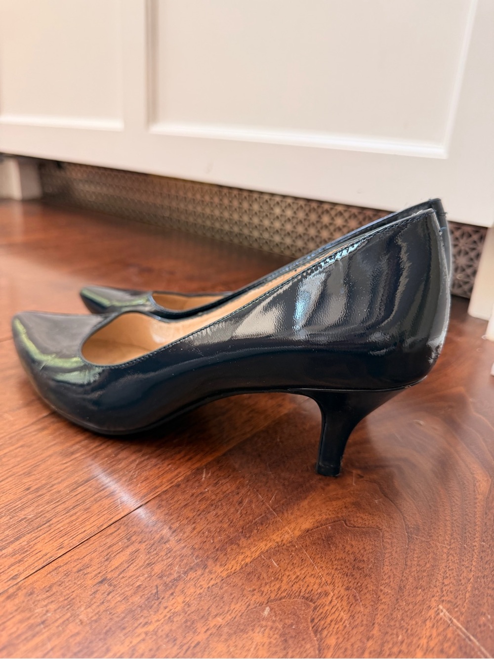 Annie Klein Black Heels - Picture 4 of 11